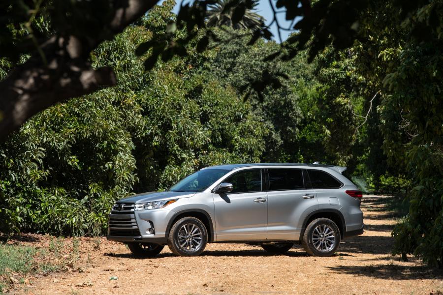  Toyota Highlander XLE 2016 года  (фото 14 из 18)